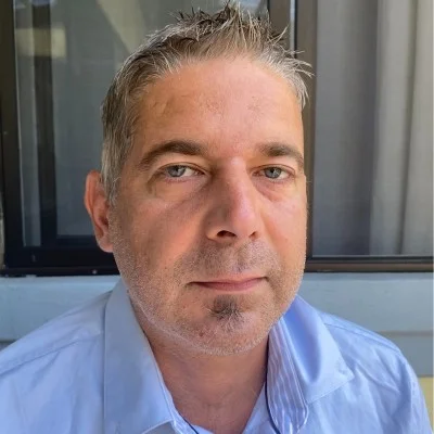 Dr. Bojan Nikolic